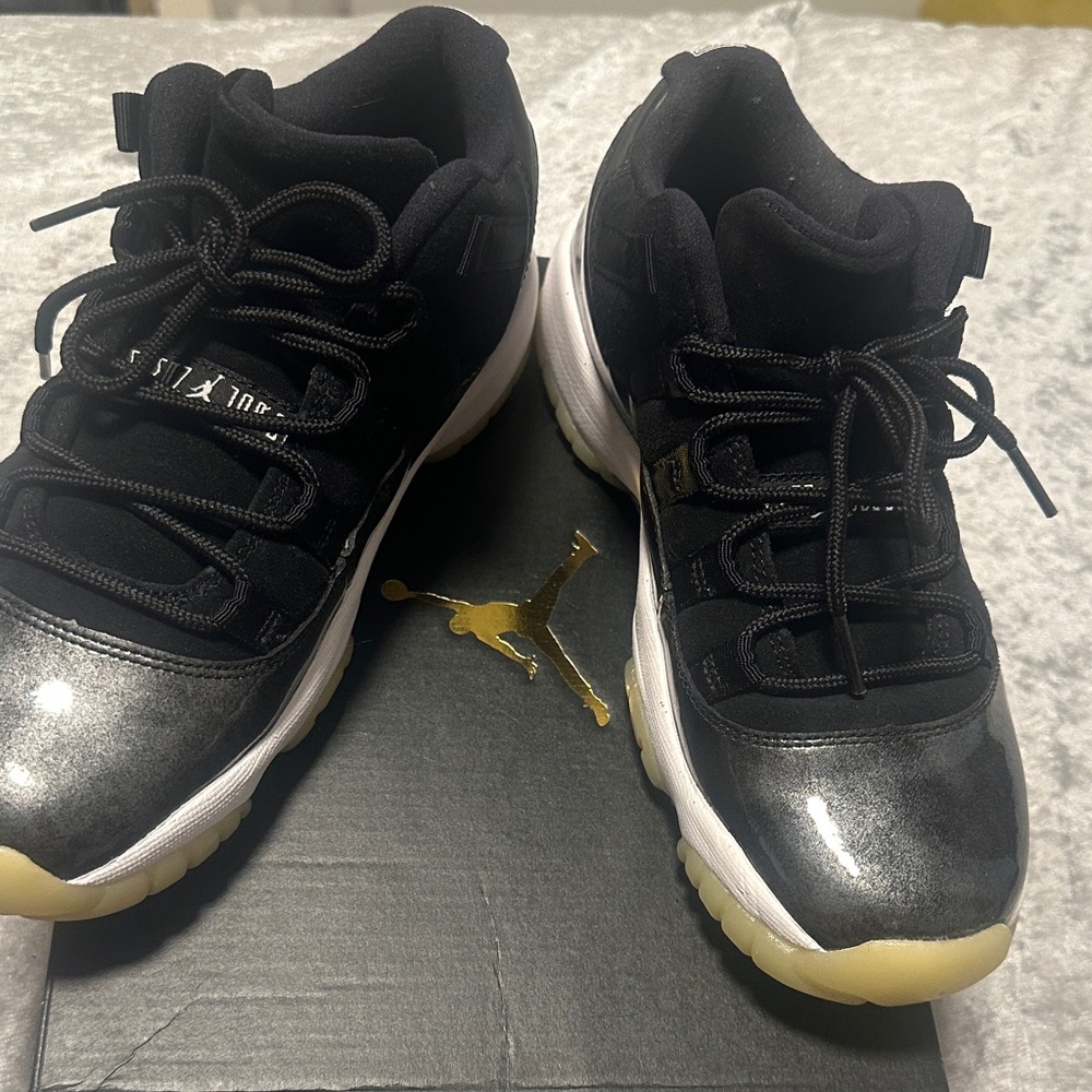 Air Jordan 11 Retro Low BG Sneaker - Picture 4 of 4